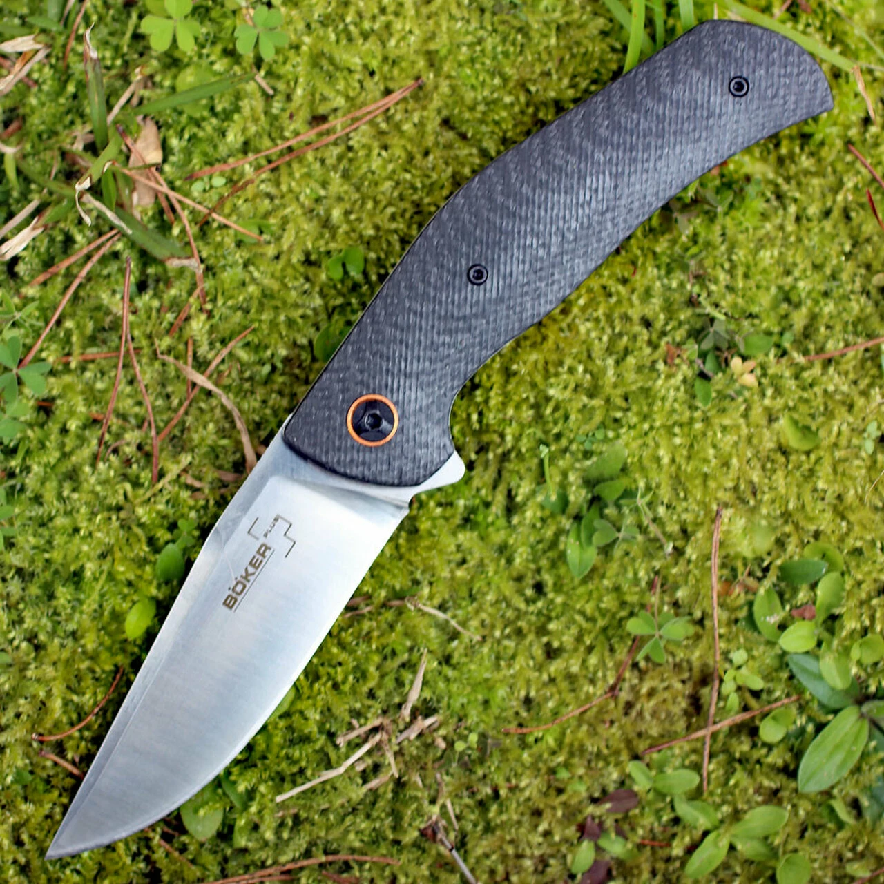 Boker Plus 01BO617 Roundhouse, 3.7" D2 Plain Blade, Carbon Fiber Handle 1 Boker Plus 01BO617 Roundhouse, 3.7" D2 Plain Blade, Carbon Fiber Handle