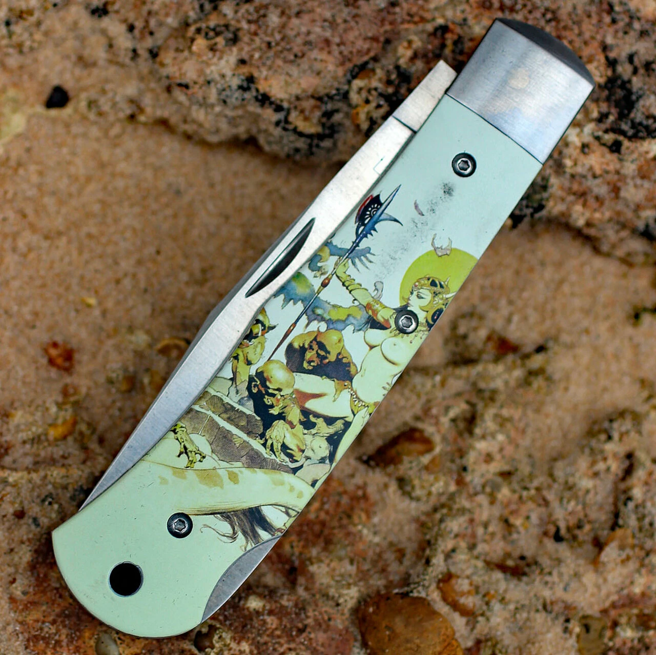 Boker Plus 01BO653 Lockback Frazetta, 3.7" 440C Plain Blade, Aluminum Handle 3 Boker Plus 01BO653 Lockback Frazetta, 3.7" 440C Plain Blade, Aluminum Handle - Image 3