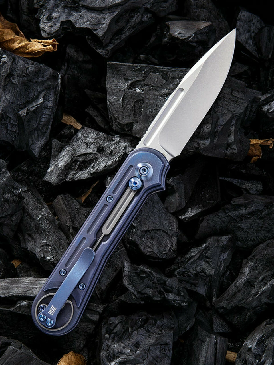 We Knife Co. We Knife Double Helix Folder 815D, 3.3" CPM S35VN Stonewash Drop Point Plain Blade, Blue Titanium Handle 2 We Knife Co. We Knife Double Helix Folder 815D, 3.3" CPM S35VN Stonewash Drop Point Plain Blade, Blue Titanium Handle - Image 2