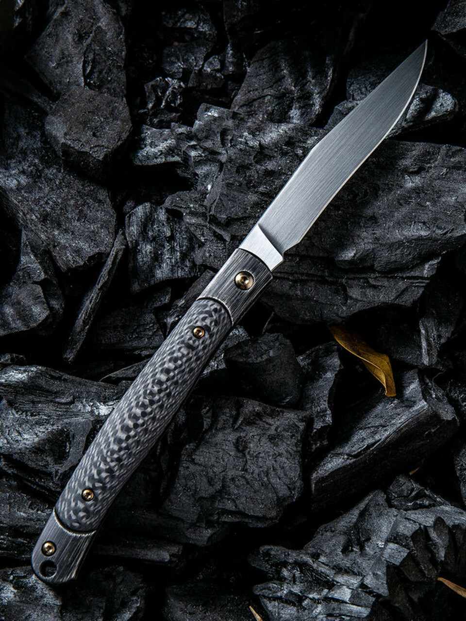 We Knife Co. We Knife Gentry Slip Joint Folder 902A, 3.45” CPM-S35VN Satin Clip Point Plain Blade, Black Carbon Fiber Handle 2 We Knife Co. We Knife Gentry Slip Joint Folder 902A, 3.45” CPM-S35VN Satin Clip Point Plain Blade, Black Carbon Fiber Handle - Image 2