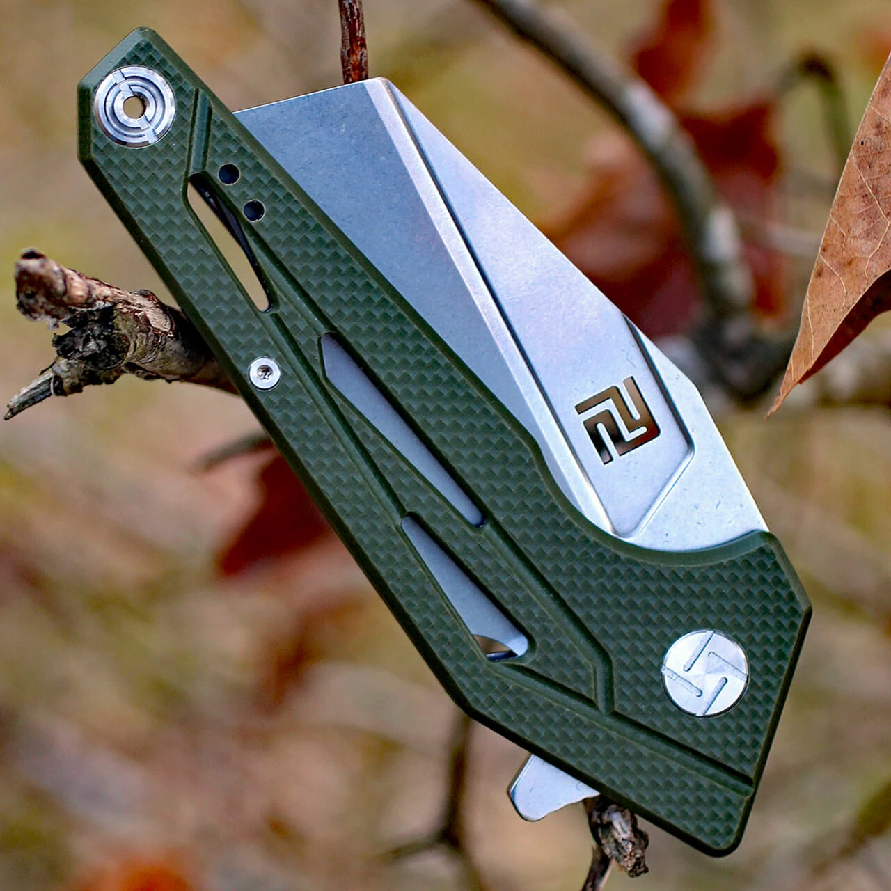 Artisan Cutlery Artisan Ravine ATZ1819PGN, 2.83" D2 Steel Tanto Blade, Green G10 Handle 3 Artisan Cutlery Artisan Ravine ATZ1819PGN, 2.83" D2 Steel Tanto Blade, Green G10 Handle - Image 3