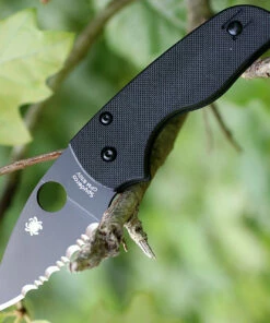 Spyderco Knives Spyderco C230GSBBK Lil' Native, 2.5" CPM S30V Serrated Black Blade, Black G-10 Handle