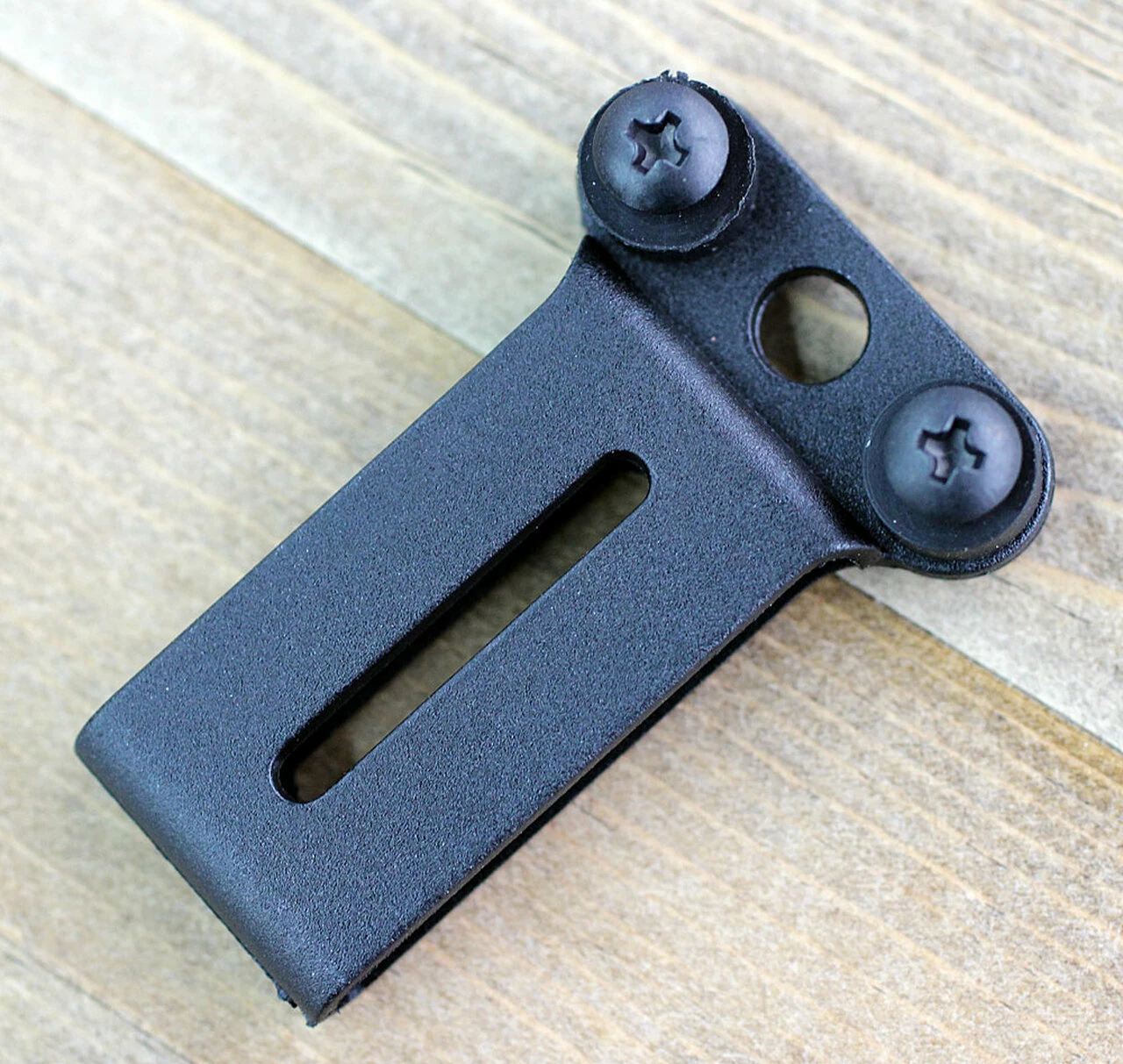 CRKT Minimalist Bowie Gears CR2387G, 2.125" 8Cr13MoV 3D Print Satin Blade, Glow in the Dark Handle/Sheath 5 CRKT Minimalist Bowie Gears CR2387G, 2.125" 8Cr13MoV 3D Print Satin Blade, Glow in the Dark Handle/Sheath - Image 5