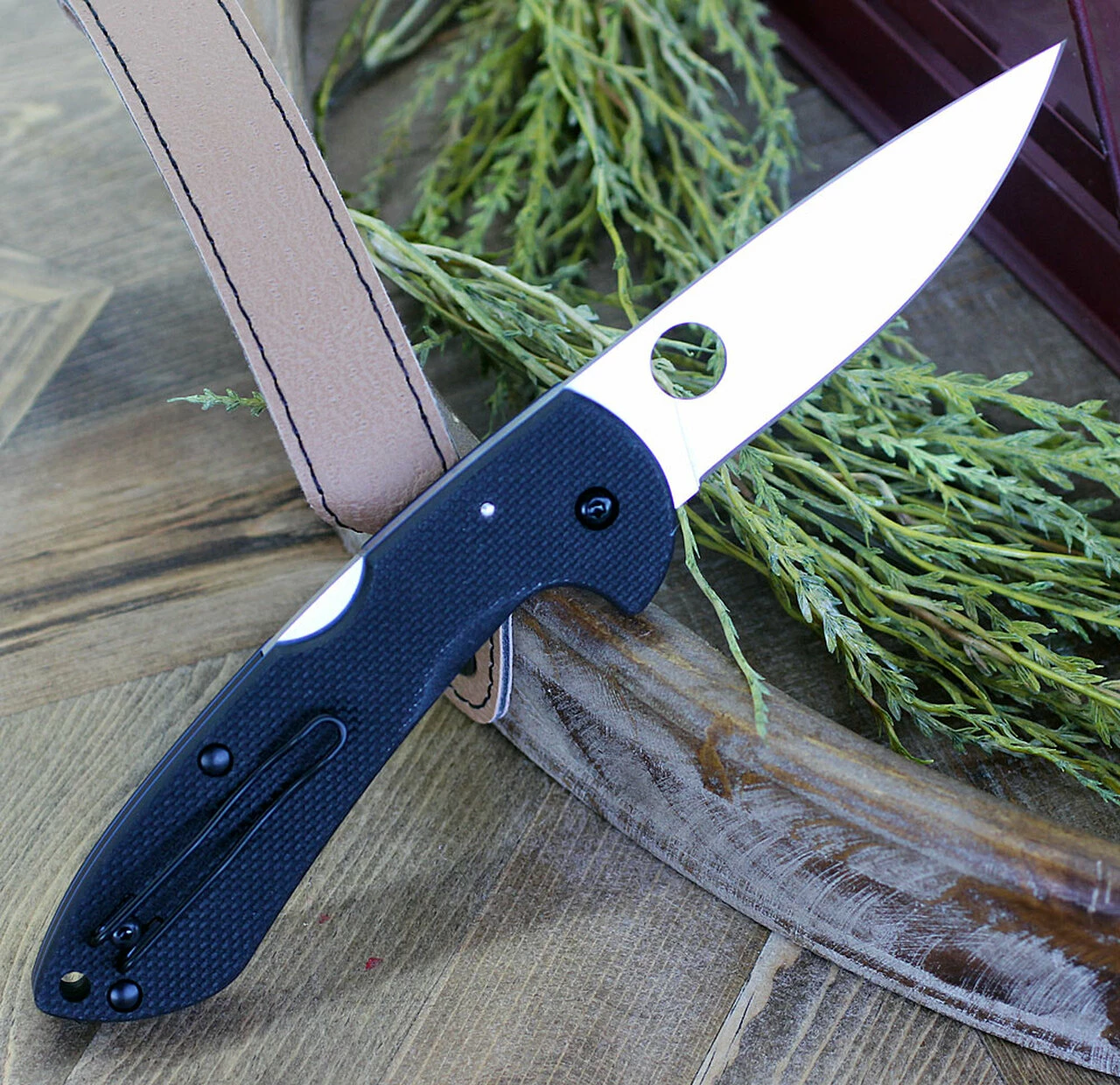 Spyderco Knives Spyderco Siren C247GP, 3.6" LC200N Satin Plain Blade, Black G-10 Handles 2 Spyderco Knives Spyderco Siren C247GP, 3.6" LC200N Satin Plain Blade, Black G-10 Handles - Image 2