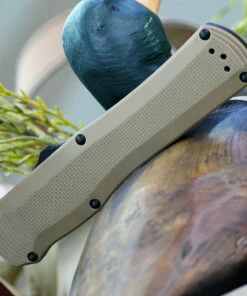 Benchmade Knives Benchmade 3400BK-2 Autocrat, 3.71" CPM-S30V Black Double Edge, Coyote Brown G-10 Handle -Buck Knives Sales 3400BK 2.3 72089.1580921464