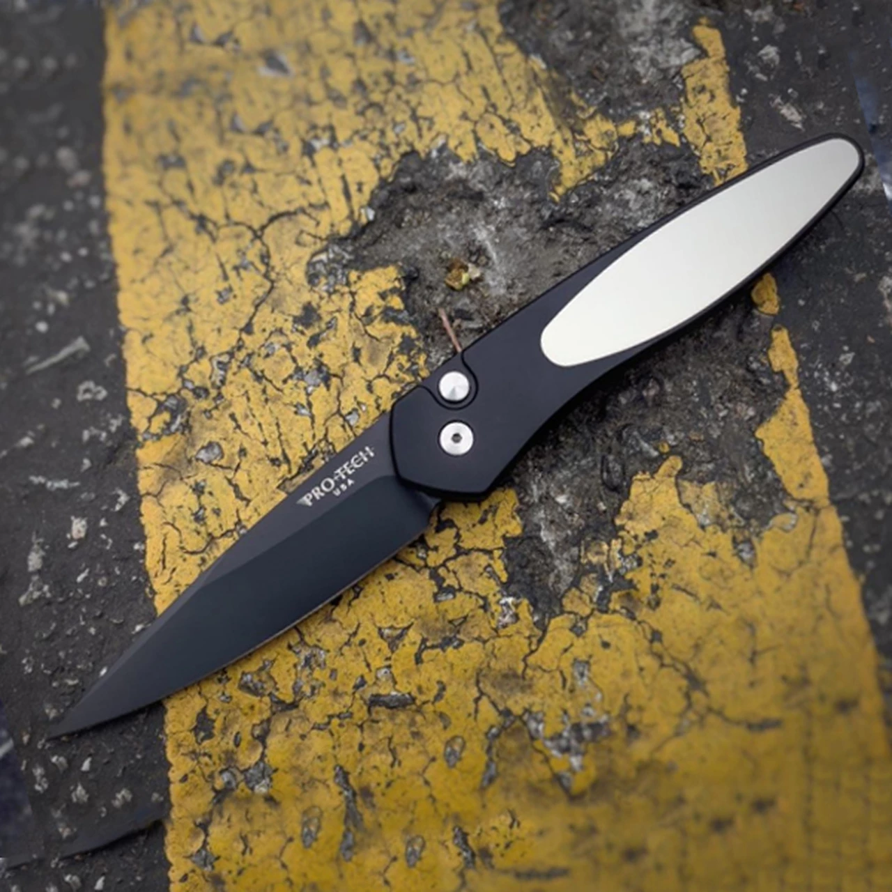 Pro-Tech Newport Automatic - "Tuxedo" Blk and Ivory Micarta (3" S35VN Blk) 3452 1 Pro-Tech Newport Automatic - "Tuxedo" Blk and Ivory Micarta (3" S35VN Blk) 3452