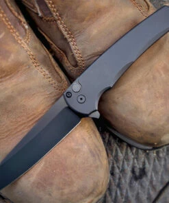 Pro-Tech Malibu Button Lock - Blk (3.25" CPM-20CV Blk Reverse Tanto) 5203