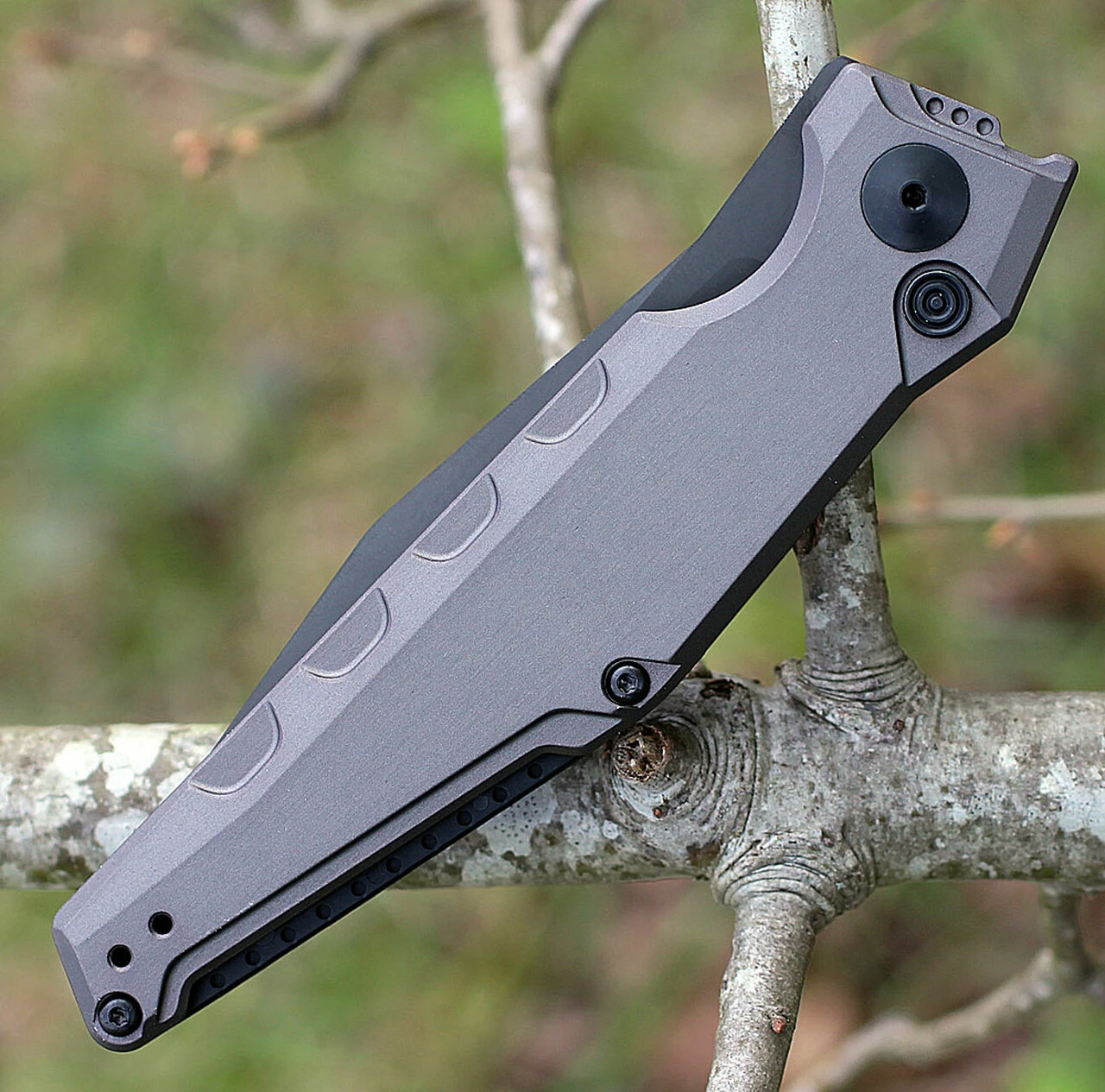 Kershaw Knives Kershaw 7900GRYBLK Launch 7 Auto, 3.75" CPM154 Plain Edge, Grey Aluminum Handle 3 Kershaw Knives Kershaw 7900GRYBLK Launch 7 Auto, 3.75" CPM154 Plain Edge, Grey Aluminum Handle - Image 3