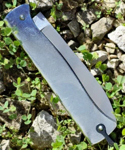 Douk-Douk Folder - Squirrel. 3 5/16" carbon steel blade. Silver finish folded steel handles with bail. 7 Douk-Douk Folder - Squirrel. 3 5/16" carbon steel blade. Silver finish folded steel handles with bail. -Buck Knives Sales 840.4 28700.1566585809