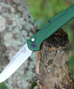 Benchmade Knives Benchmade 9400 Auto Osborne, 3.40" CPM-S30V Satin Plain Blade, Green Aluminum Handle