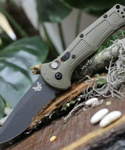 Benchmade Knives Benchmade Claymore 9070SBK-1, 3.64" Black D2 Steel Partially Serrated Blade, Green Ranger Grivory w/SS liner Handle
