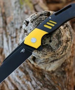 Bestech Rockface - Blk / Yellow G10 (3.4" D2 Black ) BG46B