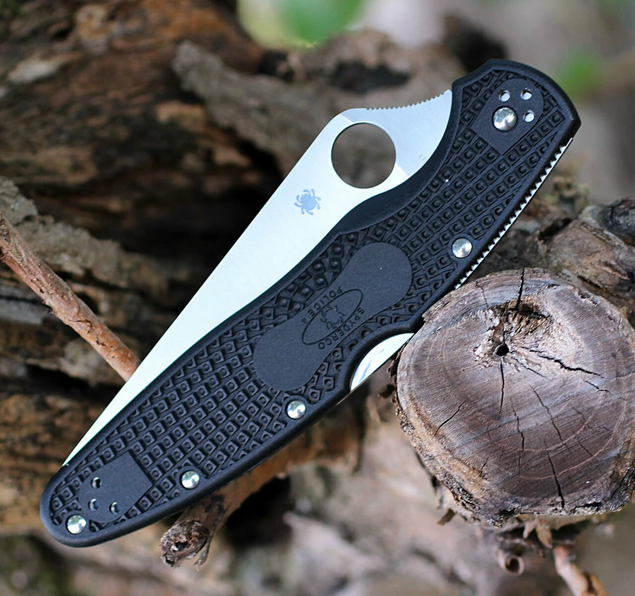 Spyderco Knives Spyderco Police 4 Lightweight C07PBK4, 4.39" VG-10 Plain Blade, FRN Handle 4 Spyderco Knives Spyderco Police 4 Lightweight C07PBK4, 4.39" VG-10 Plain Blade, FRN Handle - Image 4