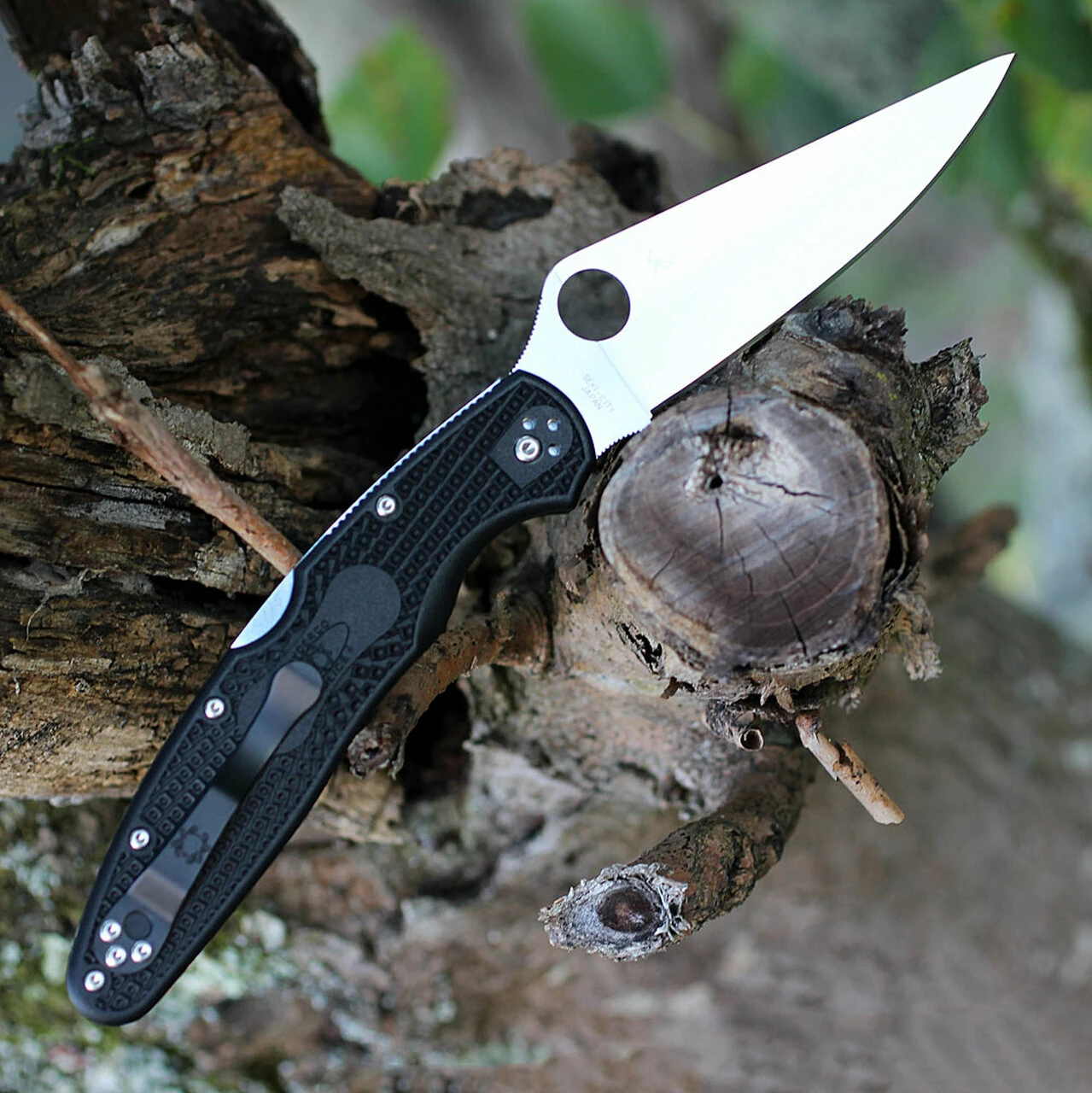 Spyderco Knives Spyderco Police 4 Lightweight C07PBK4, 4.39" VG-10 Plain Blade, FRN Handle 2 Spyderco Knives Spyderco Police 4 Lightweight C07PBK4, 4.39" VG-10 Plain Blade, FRN Handle - Image 2