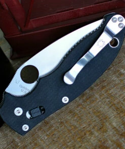 Spyderco Knives Spyderco C101GP2 Manix 2 G-10, 3.37" CPM S30V Plain Blade 6 Spyderco Knives Spyderco C101GP2 Manix 2 G-10, 3.37" CPM S30V Plain Blade -Buck Knives Sales C101GP2.3 60565.1575494088