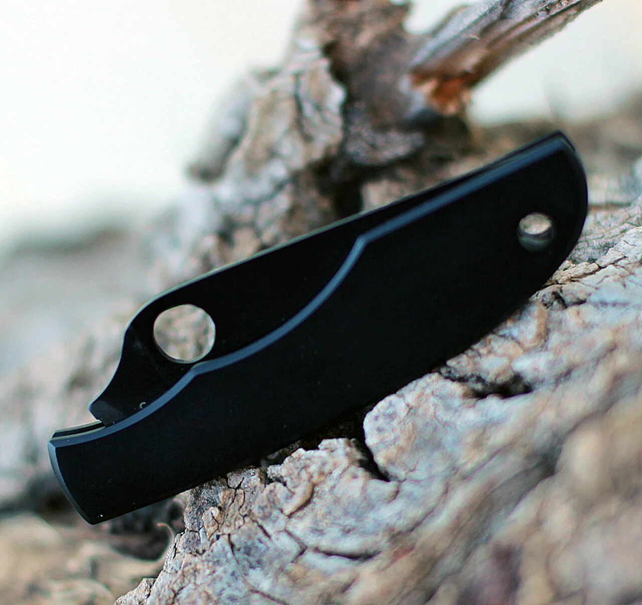 Spyderco Knives Spyderco Grasshopper C138BKP, 2.27" Black Sandvick 12C27 Plain Bl;ade, Black Coating Stainless Handle 3 Spyderco Knives Spyderco Grasshopper C138BKP, 2.27" Black Sandvick 12C27 Plain Bl;ade, Black Coating Stainless Handle - Image 3