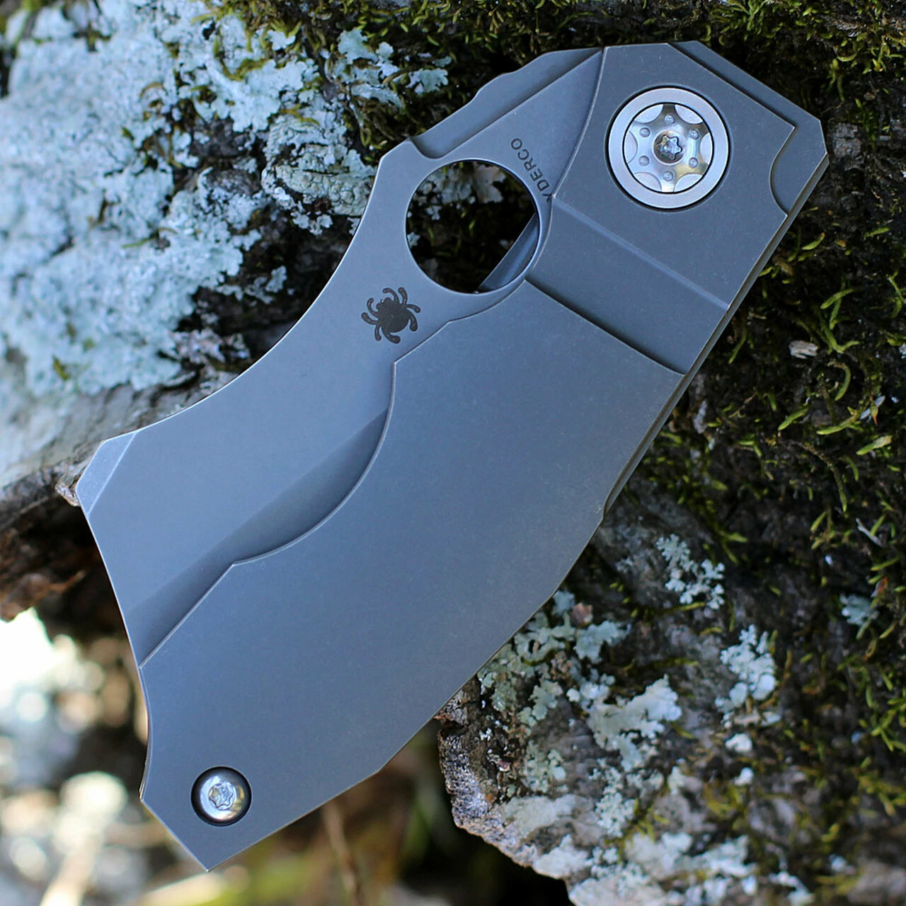 Spyderco Knives Spyderco Stovepipe - Titanium (2.8" CPM 20CV SW) C260TIP 3 Spyderco Knives Spyderco Stovepipe - Titanium (2.8" CPM 20CV SW) C260TIP - Image 3