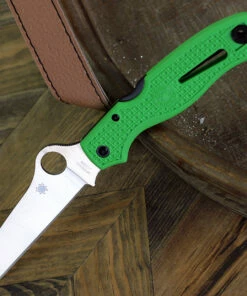 Spyderco Knives Spyderco Atlantic Salt C89FPGR, 3.68" LC200N Satin Plain Blade, Green FRN Handle