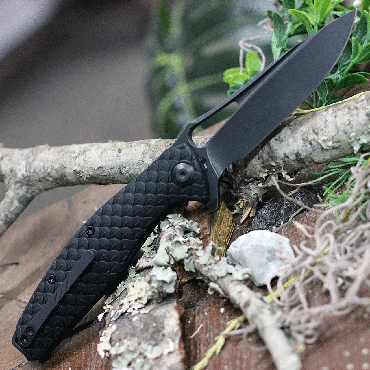 CIVIVI Knives CIVIVI Wyvern C902I, 3.45" D2 Black Stonewashed Drop Point Blade, Black Textured FRN Handles 2 CIVIVI Knives CIVIVI Wyvern C902I, 3.45" D2 Black Stonewashed Drop Point Blade, Black Textured FRN Handles - Image 2