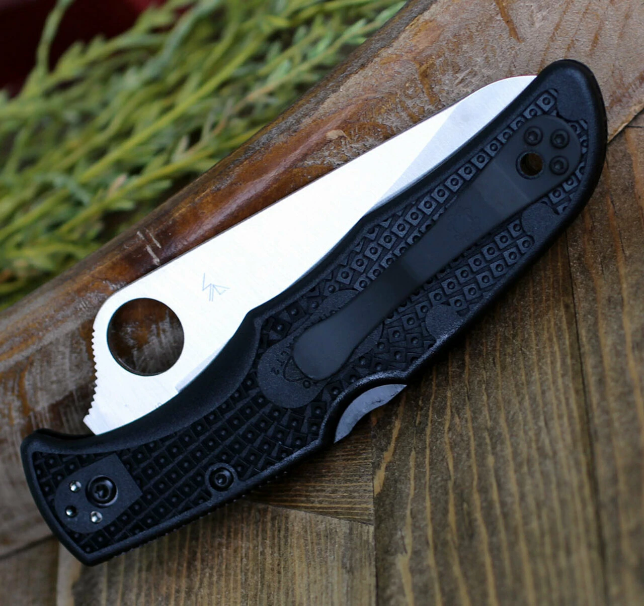 Spyderco Knives Spyderco Pacific Salt 2 C91SBK2, 3.78" H1 Steel Satin Serrated Blade, Black FRN Handle 4 Spyderco Knives Spyderco Pacific Salt 2 C91SBK2, 3.78" H1 Steel Satin Serrated Blade, Black FRN Handle - Image 4