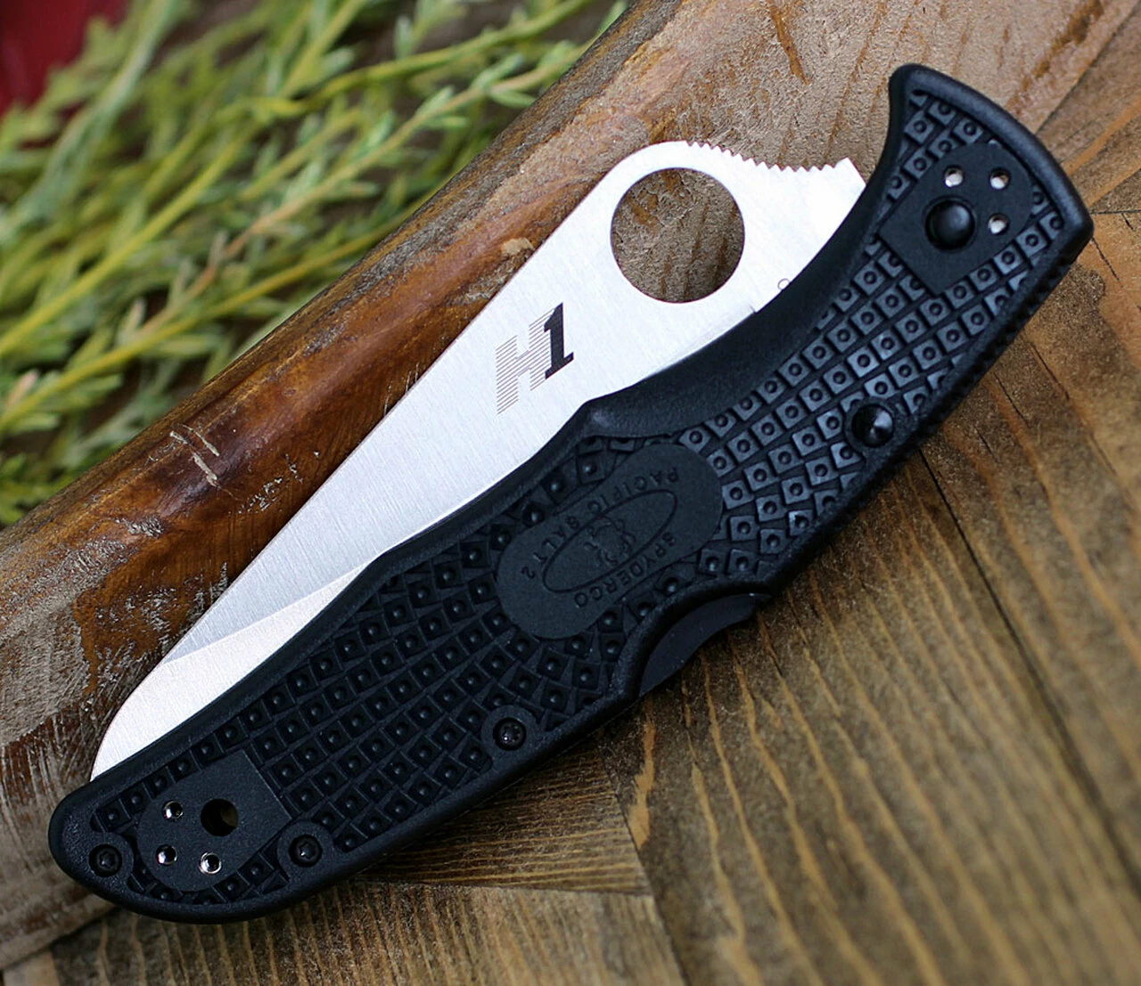 Spyderco Knives Spyderco Pacific Salt 2 C91SBK2, 3.78" H1 Steel Satin Serrated Blade, Black FRN Handle 3 Spyderco Knives Spyderco Pacific Salt 2 C91SBK2, 3.78" H1 Steel Satin Serrated Blade, Black FRN Handle - Image 3