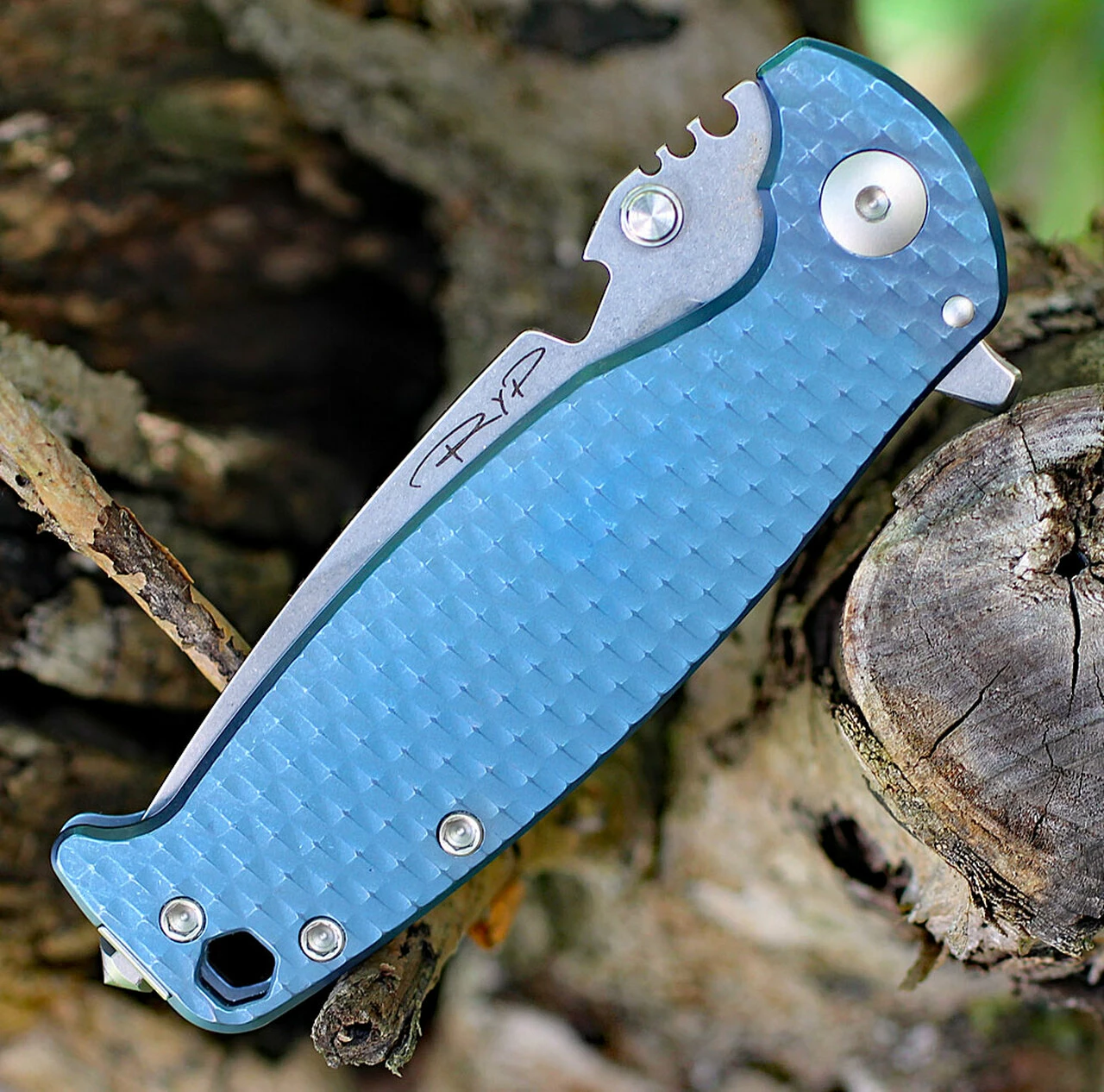 DPx Gear H.E.S.T/F 3.0 3D Ti Flipper DPXHSF010, 3.15" M390 Stonewash Plain Blade, 3D Blue Tianium Handle 4 DPx Gear H.E.S.T/F 3.0 3D Ti Flipper DPXHSF010, 3.15" M390 Stonewash Plain Blade, 3D Blue Tianium Handle - Image 4