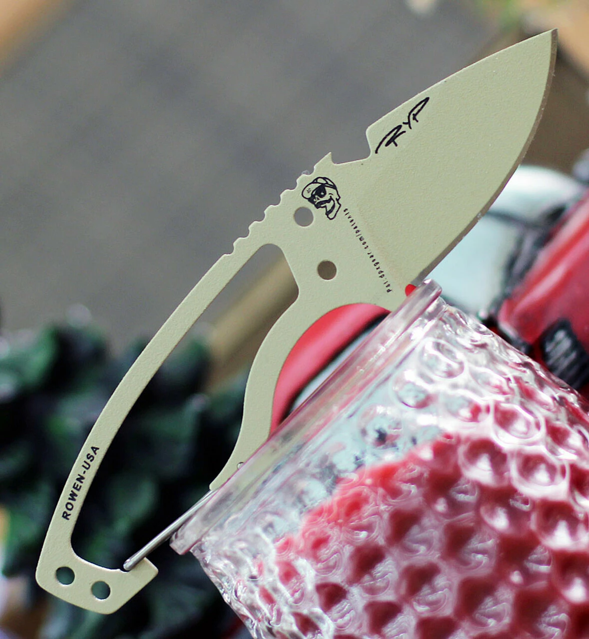 DPx Gear Heat Hiker 1095 DPHTX024, 2.4" 1095 Desert Tan Powder Coated Fixed Blade w/Aluminum Carabiner, Black Molded Sheath 2 DPx Gear Heat Hiker 1095 DPHTX024, 2.4" 1095 Desert Tan Powder Coated Fixed Blade w/Aluminum Carabiner, Black Molded Sheath - Image 2