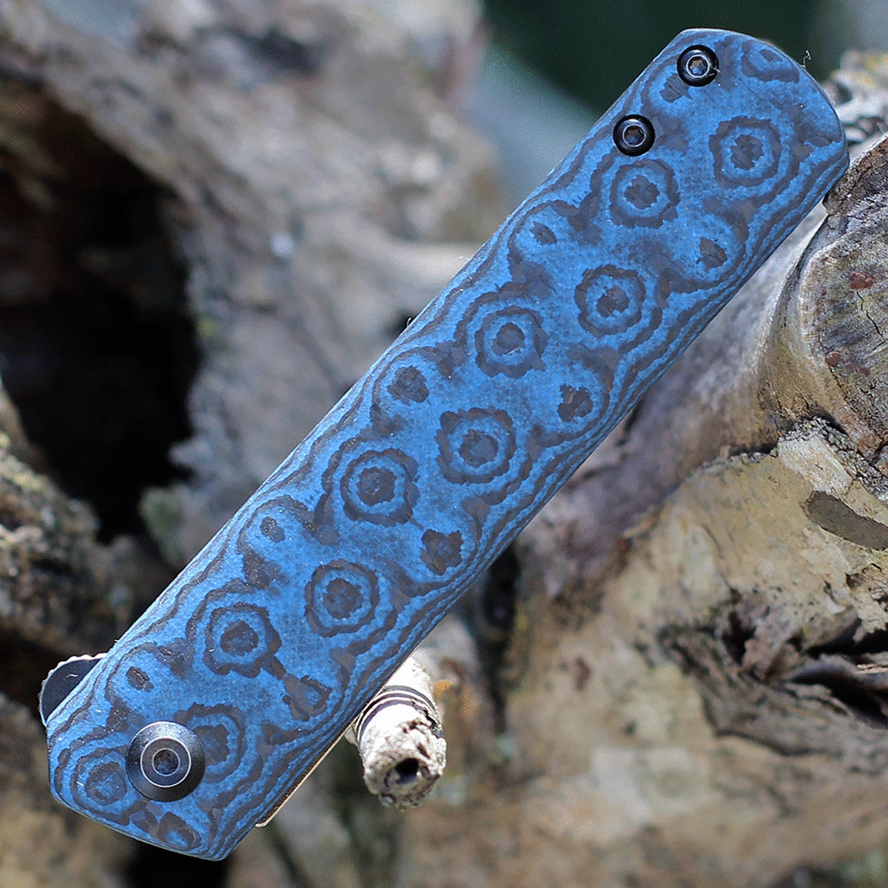 Kansept Knives Kansept Foosa Slip Joint - Blue CF Pattern (3" 154CM Blk) T2020T7 3 Kansept Knives Kansept Foosa Slip Joint - Blue CF Pattern (3" 154CM Blk) T2020T7 - Image 3