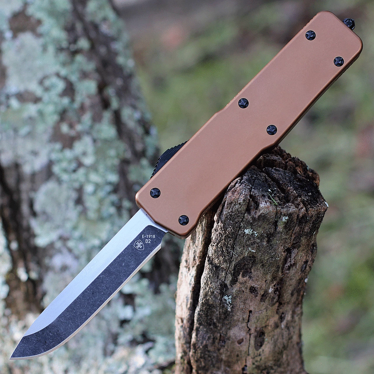Templar Knife Co. Templar Premium Lightweight Large OTF -Alum. Bronze (3.55" D2 Blk Drop Point) LA-AB-32-1 1 Templar Knife Co. Templar Premium Lightweight Large OTF -Alum. Bronze (3.55" D2 Blk Drop Point) LA-AB-32-1