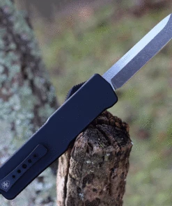 Templar Knife Co. Templar Premium Lightweight Large OTF - Blk Rubber (3.55" D2 Blk Drop Point) LA-BR-32-1 -Buck Knives Sales LABR321 15498.1634667204