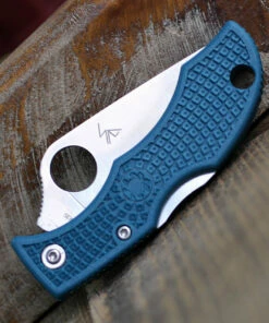 Spyderco Knives Spyderco Ladybug 3 LFP3K390, 1.97" K390 Steel Plain Balde, FRN Handle -Buck Knives Sales LFP3K390.3 86426.1586286745
