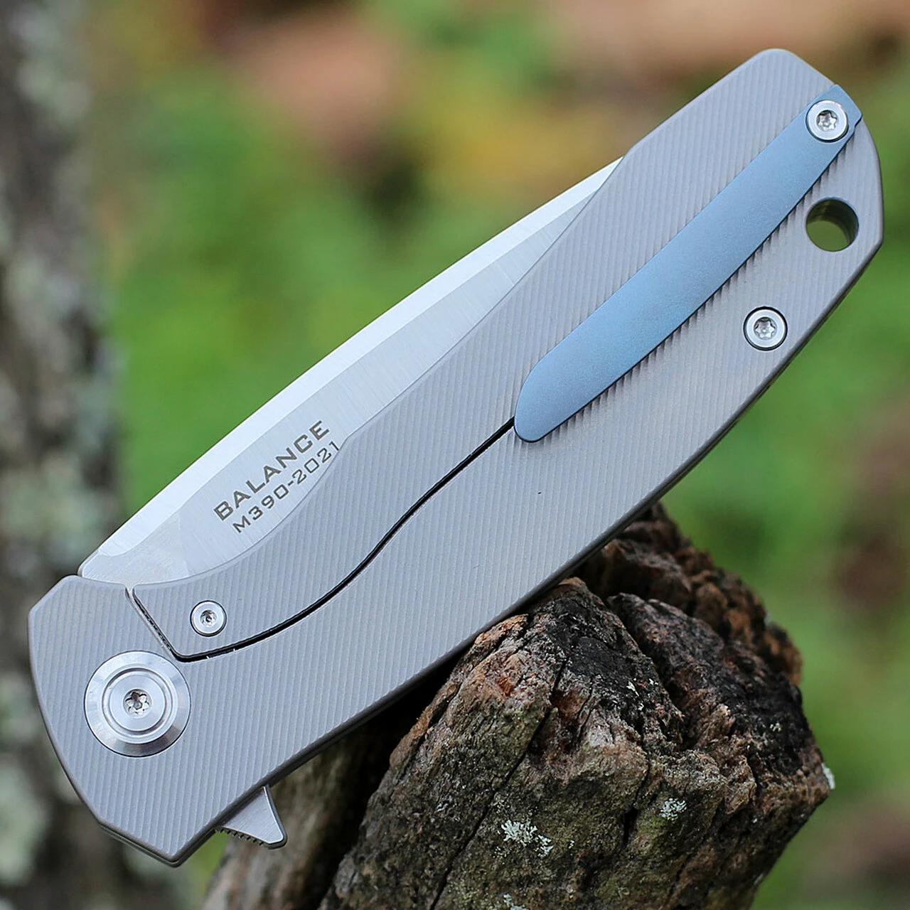Maxace Knives Maxace Balance 2021 - Gray Titanium (3.7" M390 Satin) MBL101 4 Maxace Knives Maxace Balance 2021 - Gray Titanium (3.7" M390 Satin) MBL101 - Image 4