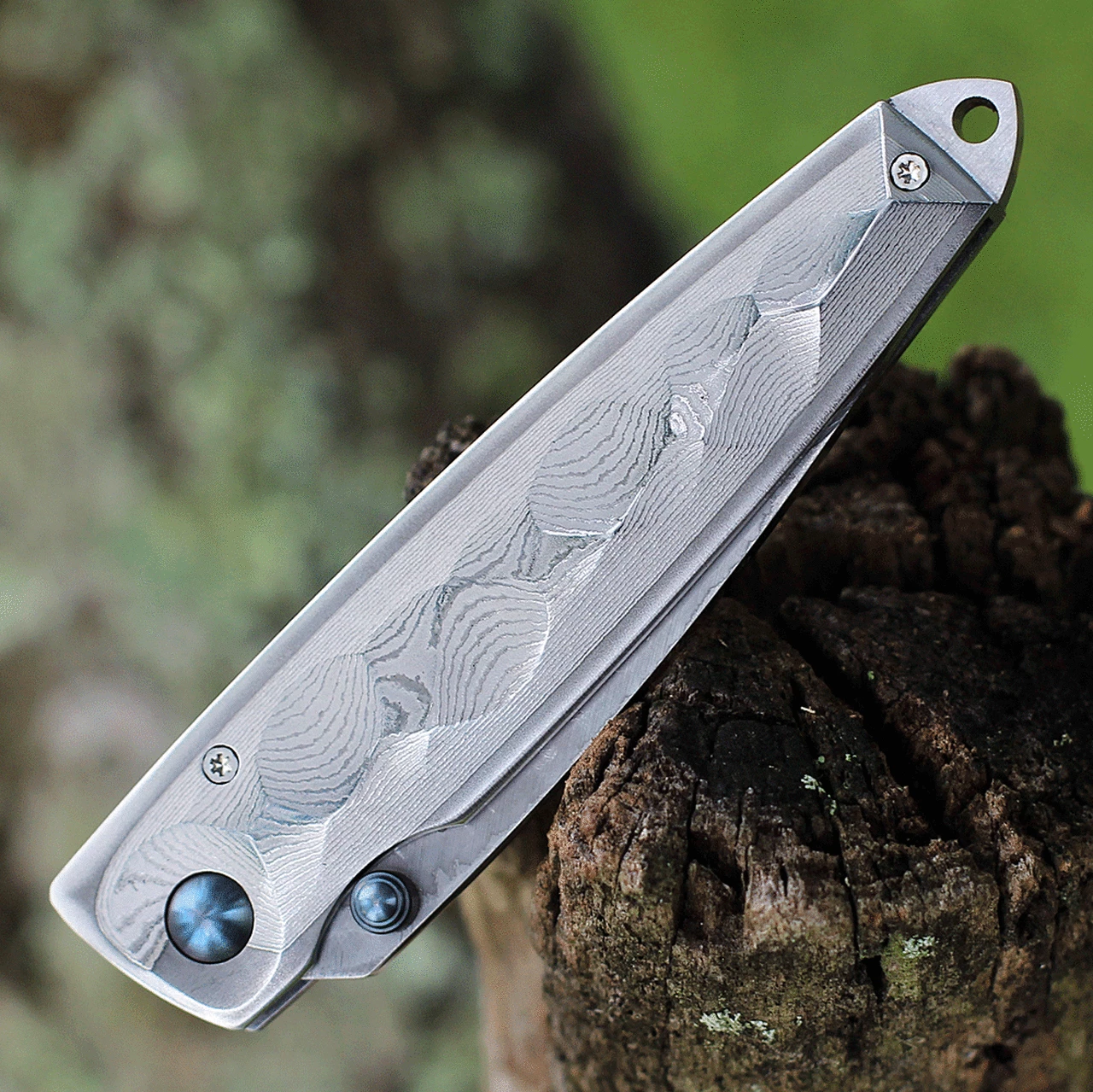 Mcusta Tsuchi Classic Damascus Folder, Decorative Woven Nishijin Pouch 4 Mcusta Tsuchi Classic Damascus Folder, Decorative Woven Nishijin Pouch - Image 4