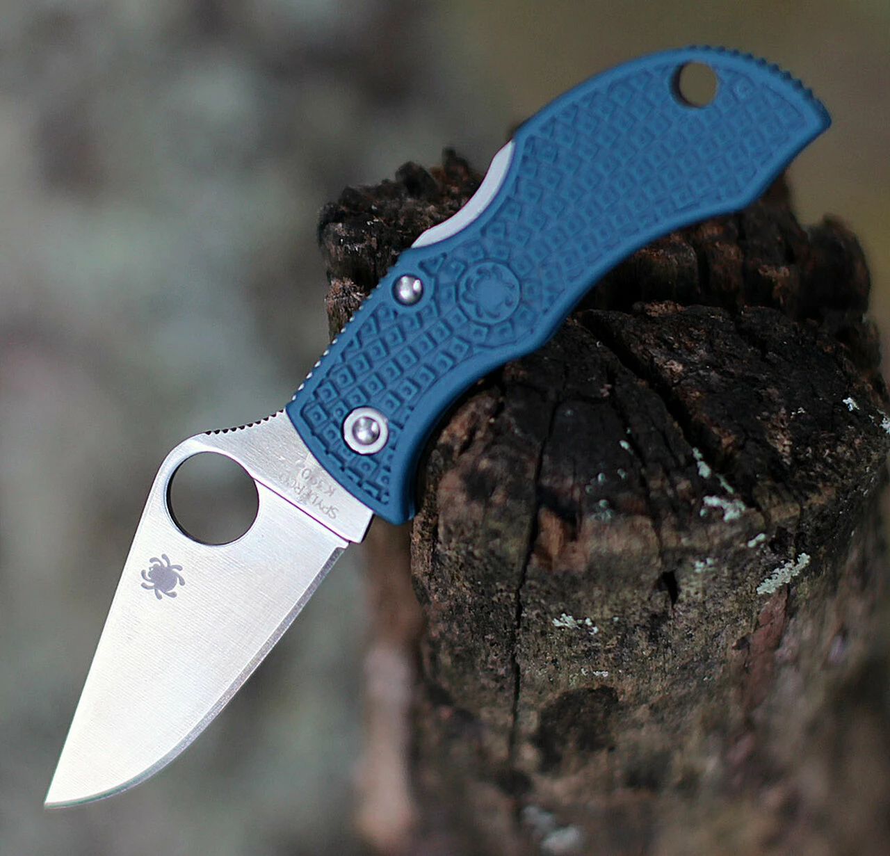 Spyderco Knives Spyderco Manbug FRN K390 MFK390, 2.29" K390 Steel Plain Blade, Blue FRN Handle 1 Spyderco Knives Spyderco Manbug FRN K390 MFK390, 2.29" K390 Steel Plain Blade, Blue FRN Handle