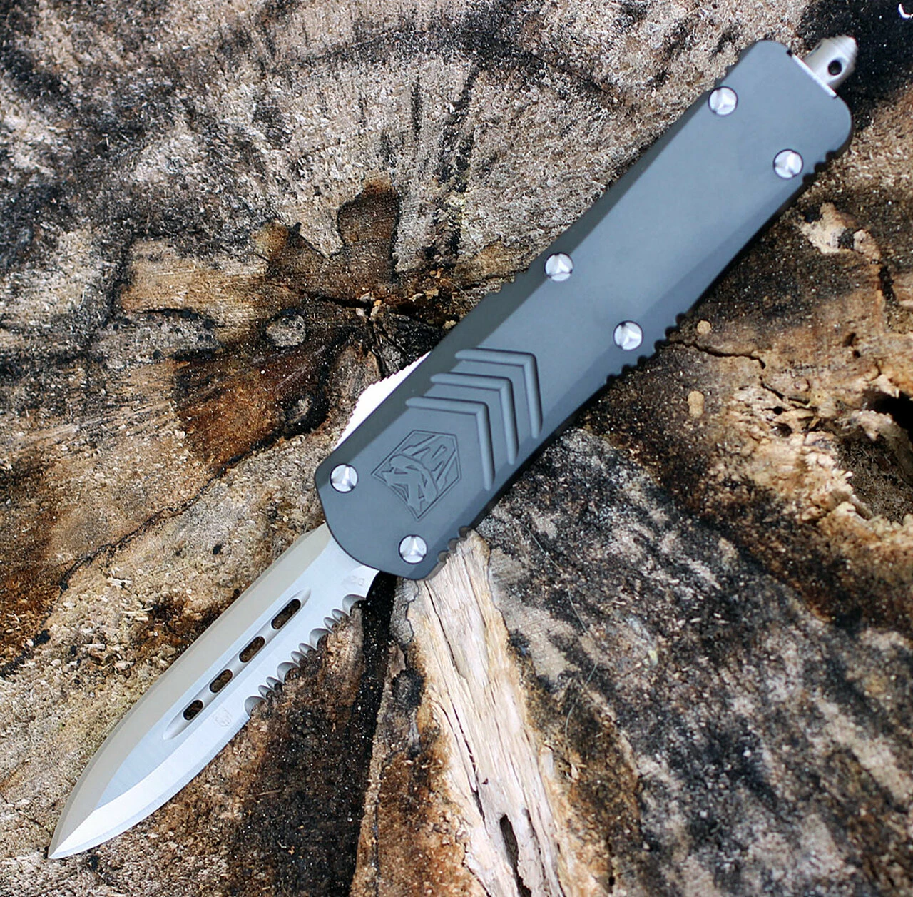 CobraTec Gray FS-X OTF Knife CTKMGRYFS-XMDAG1SS, 3" D2 Steel Dagger Serrated Blade, Gray Aluminum Handle 2 CobraTec Gray FS-X OTF Knife CTKMGRYFS-XMDAG1SS, 3" D2 Steel Dagger Serrated Blade, Gray Aluminum Handle - Image 2