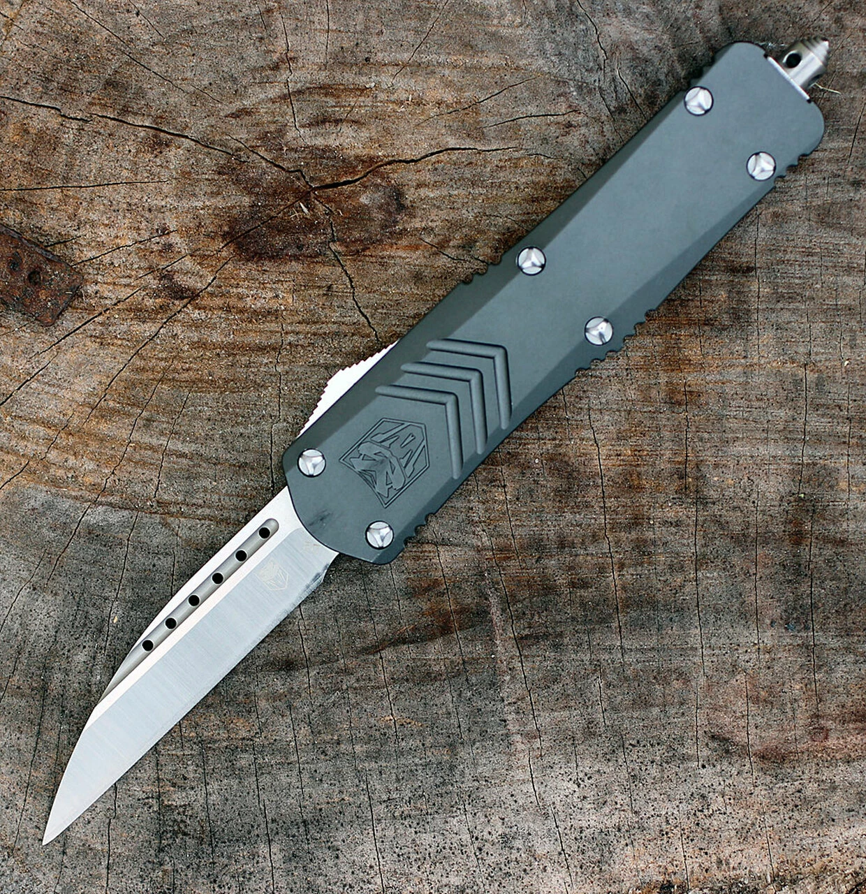 CobraTec Gray FS-X OTF Knife CTKMGRYFS-XMWNS, 3" D2 Steel Wharncliff Plain Blade, Gray Aluminum Handle 1 CobraTec Gray FS-X OTF Knife CTKMGRYFS-XMWNS, 3" D2 Steel Wharncliff Plain Blade, Gray Aluminum Handle