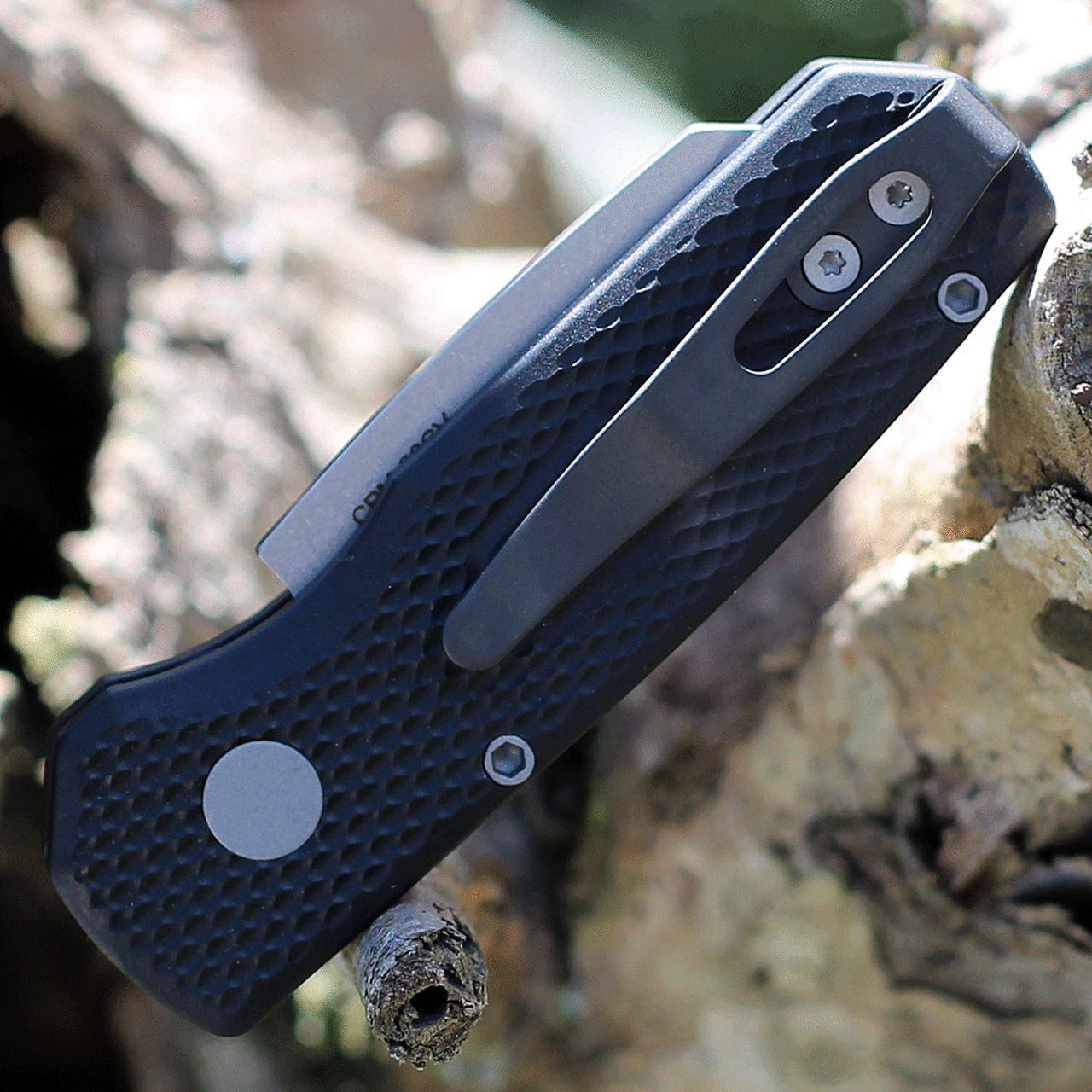 Pro-Tech Runt 5 Automatic - Textured Blk (1.9" 20CV SW Reverse Tanto) R5205 4 Pro-Tech Runt 5 Automatic - Textured Blk (1.9" 20CV SW Reverse Tanto) R5205 - Image 4