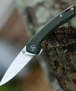 QSP Knife Leopard Linerlock CF QS135-C, 3.0" Sandvik 14C28N Satin Plain Blade, Green Linen Micarta Handle