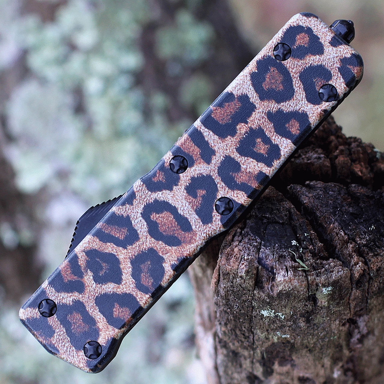 Templar Knife Co. Templar Premium Lightweight Small OTF -Alum. Leopard (3" D2 Blk Dagger) SA-LPD-12-1 4 Templar Knife Co. Templar Premium Lightweight Small OTF -Alum. Leopard (3" D2 Blk Dagger) SA-LPD-12-1 - Image 4