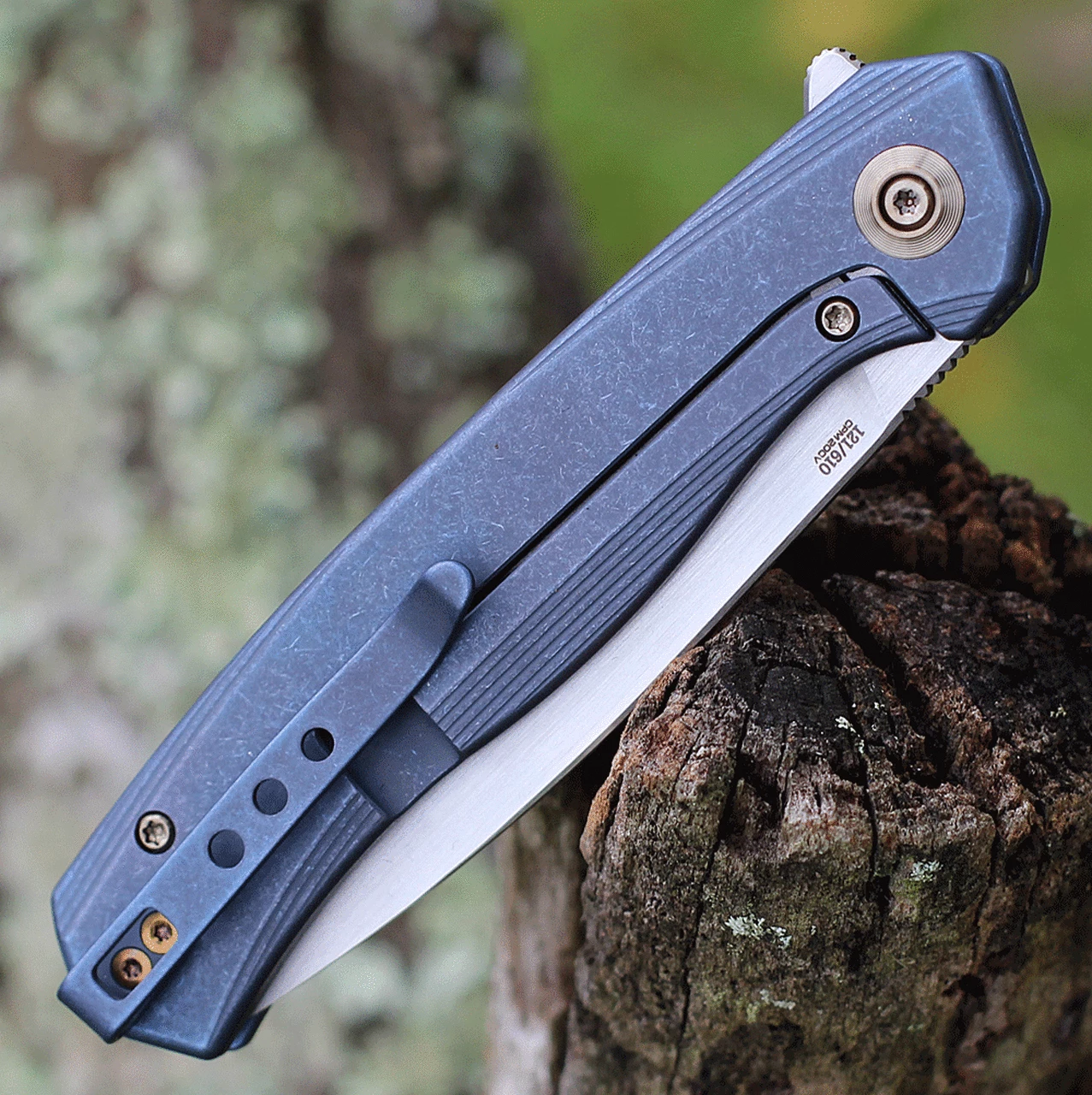 WE Knife Co. Seer - Blue Ti (3.48" CPM-20CV) 20015-2 Limited Edition 3 WE Knife Co. Seer - Blue Ti (3.48" CPM-20CV) 20015-2 Limited Edition - Image 3