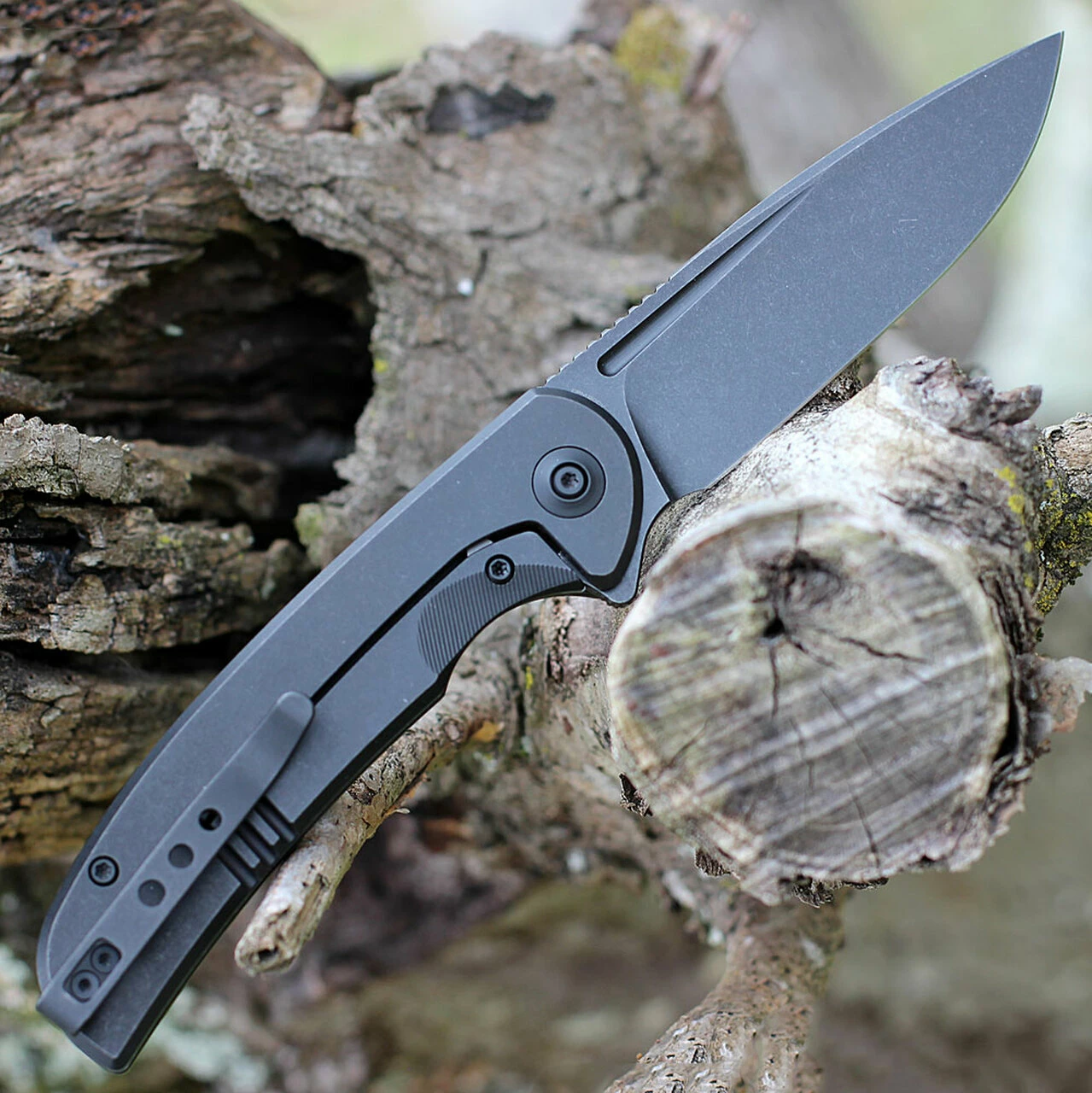 We Knife Co. WE Knife Beacon - Black Ti (3.5" CPM 20CV Blk SW) WE20061B-3 2 We Knife Co. WE Knife Beacon - Black Ti (3.5" CPM 20CV Blk SW) WE20061B-3 - Image 2