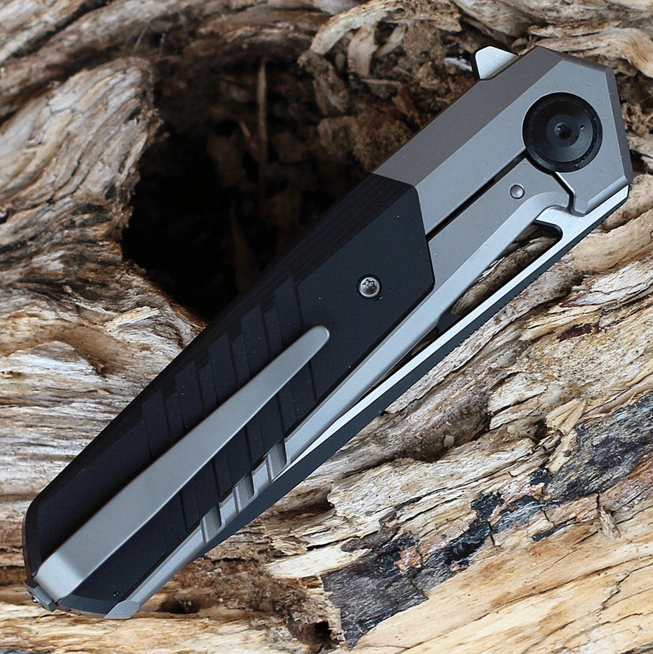 We Knife Co. WE Knife Arsenal - Gray Ti /Blk G10 (3.5" CPM 20CV Two Tone) WE20073-3 4 We Knife Co. WE Knife Arsenal - Gray Ti /Blk G10 (3.5" CPM 20CV Two Tone) WE20073-3 - Image 4