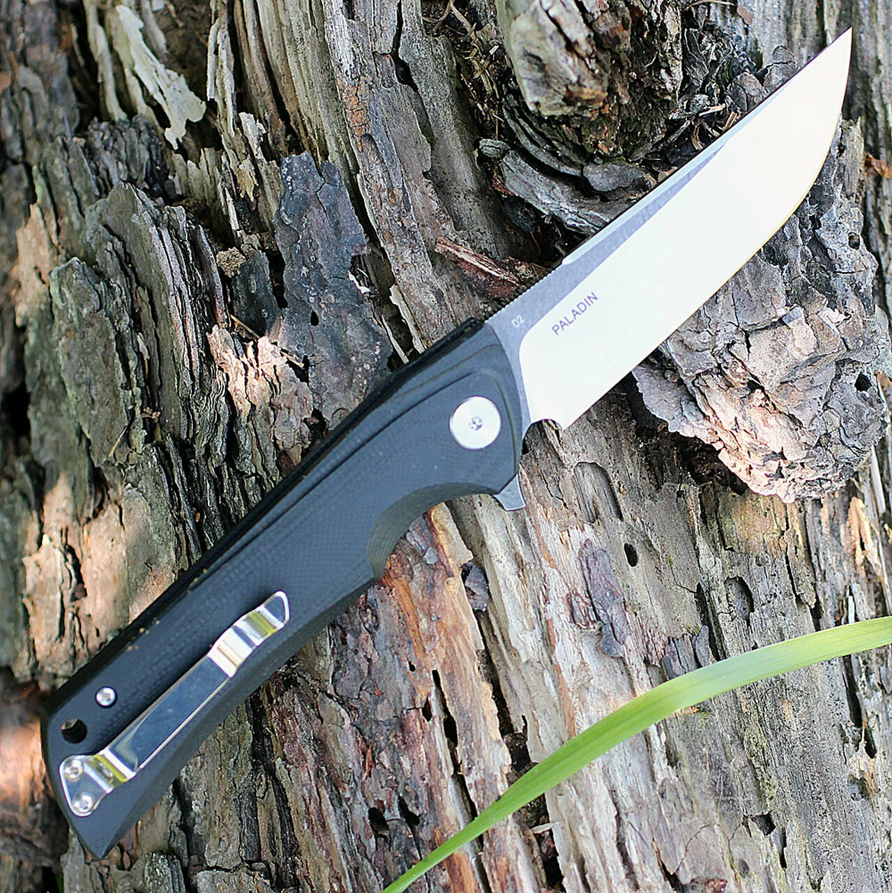 Bestech Paladin BG13A-2, 3.54" D2 Steel Black/Satin Plain Blade, Black G-10 Handle 2 Bestech Paladin BG13A-2, 3.54" D2 Steel Black/Satin Plain Blade, Black G-10 Handle - Image 2
