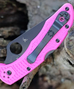 Spyderco Knives Spyderco Delica 4 FRN Pink C11FPPNS30VBK, 2.90" CPM S30V Black Plain Blade, Pink FRN Handle -Buck Knives Sales c11fppns30vbk.3 75944.1630510080