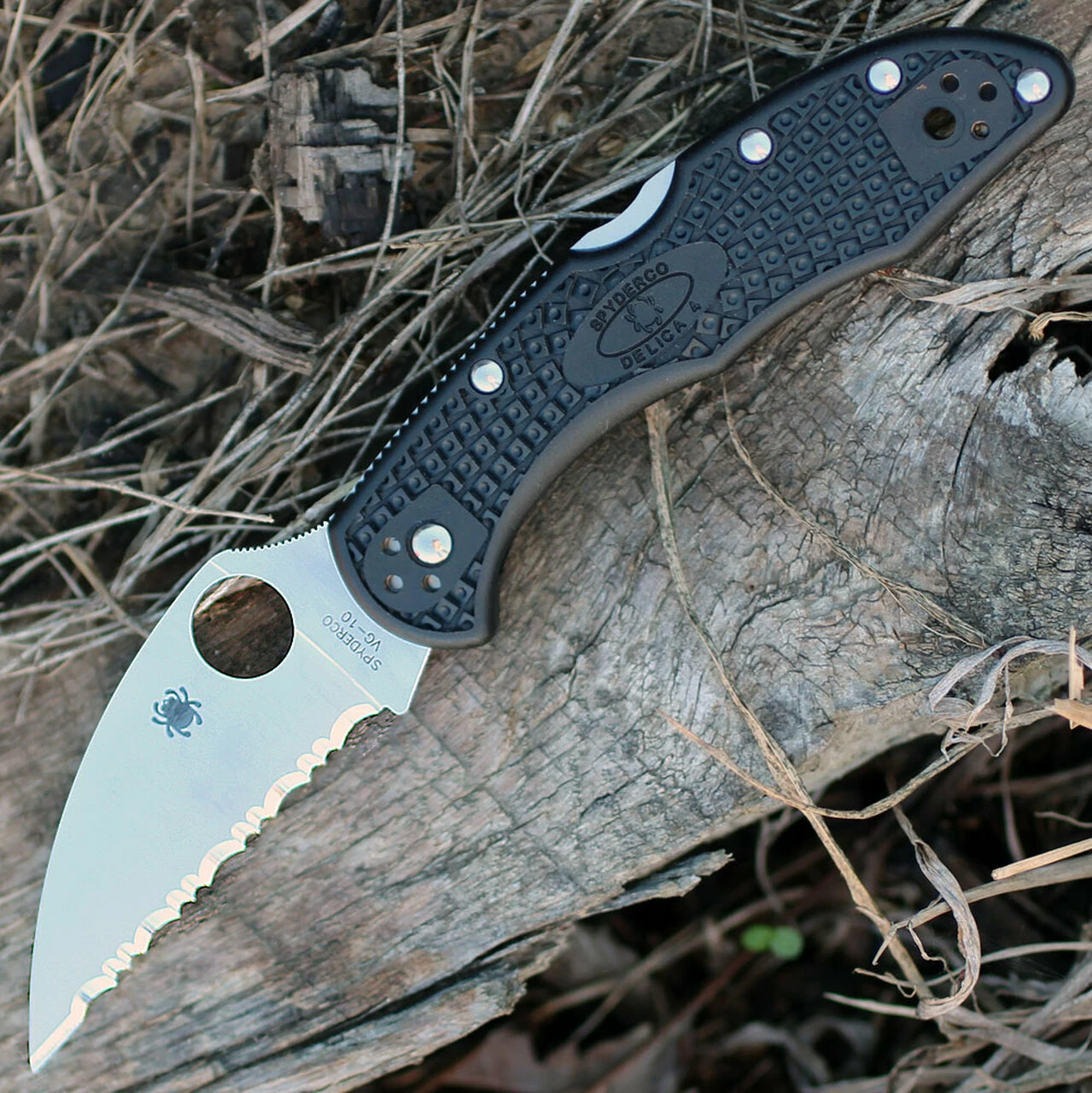 Spyderco Knives Spyderco C11FSWCBK Delica 4 Wharncliffe, 2.87" Serrated Edge, FRN Handles 1 Spyderco Knives Spyderco C11FSWCBK Delica 4 Wharncliffe, 2.87" Serrated Edge, FRN Handles