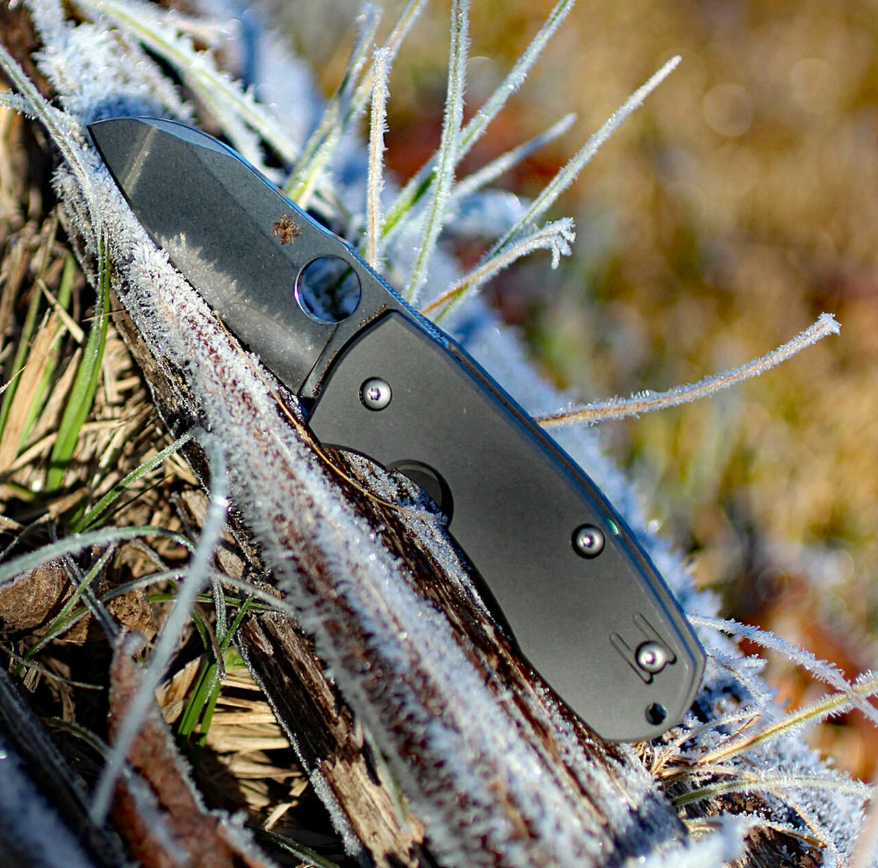 Spyderco Knives Spyderco C158TIP2 Techno 2, CTS-XHP Plain Blade, Titanium Handle 3 Spyderco Knives Spyderco C158TIP2 Techno 2, CTS-XHP Plain Blade, Titanium Handle - Image 3