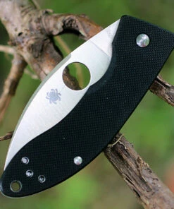 Spyderco Knives Spyderco Lil Lum G-10 Black C205GP, 2.38 in. VG-10 Plain Blade -Buck Knives Sales c205gp.5 20888.1566586448