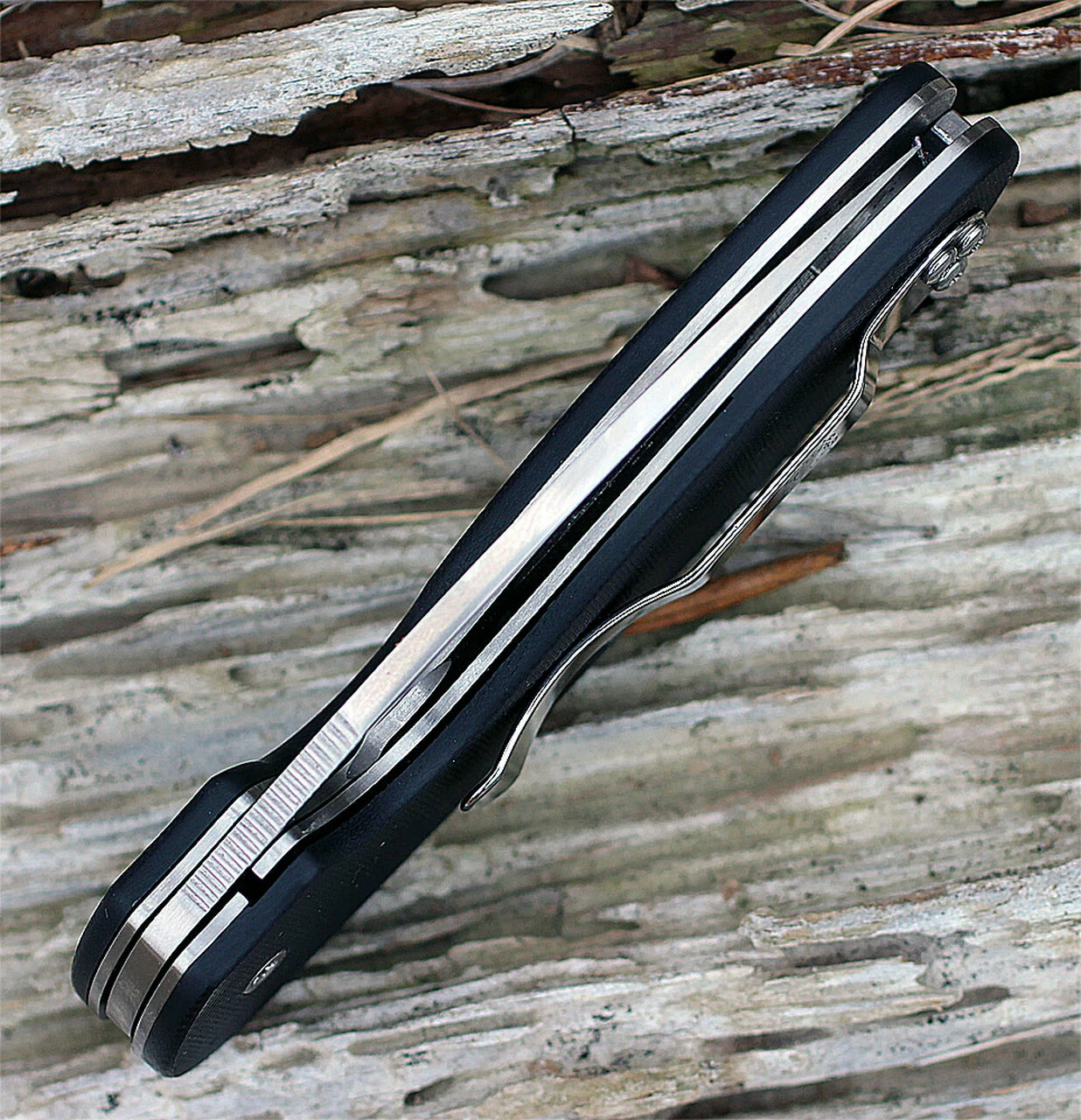 Spyderco Knives Spyderco Efficient G-10 Black C216GP, 2.98" 8Cr13MoV Plain Blade 4 Spyderco Knives Spyderco Efficient G-10 Black C216GP, 2.98" 8Cr13MoV Plain Blade - Image 4