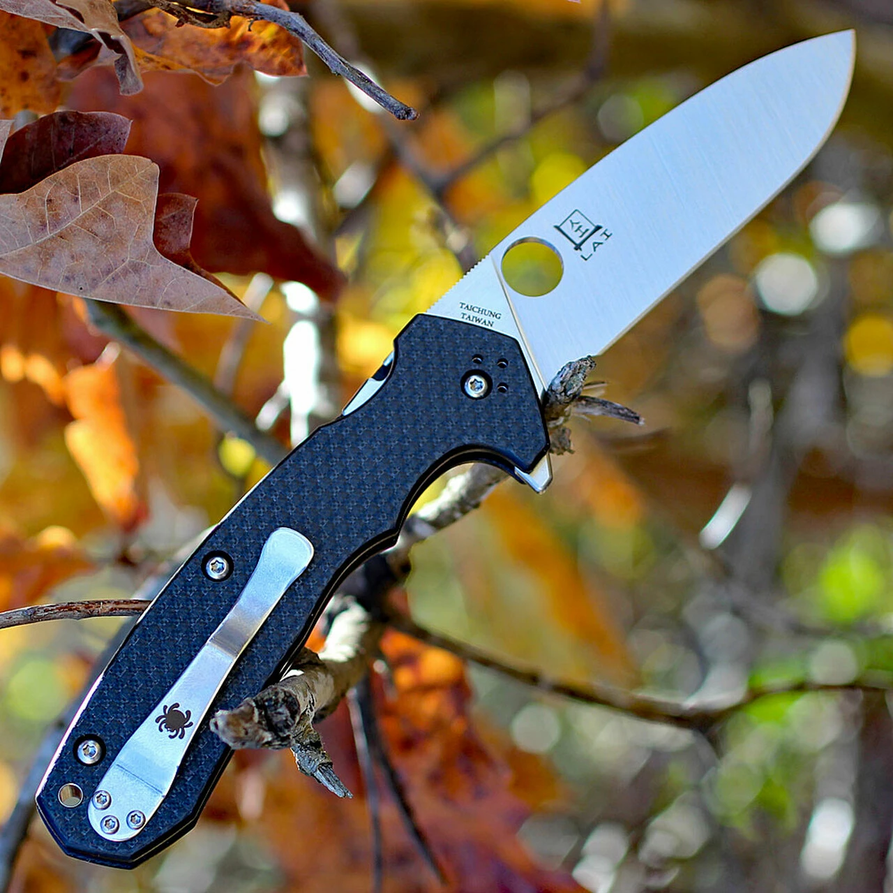 Spyderco Knives Spyderco C234CFP Amalgam, CPM S30V Plain Blade, Carbon Fiber/G-10 Handle 2 Spyderco Knives Spyderco C234CFP Amalgam, CPM S30V Plain Blade, Carbon Fiber/G-10 Handle - Image 2