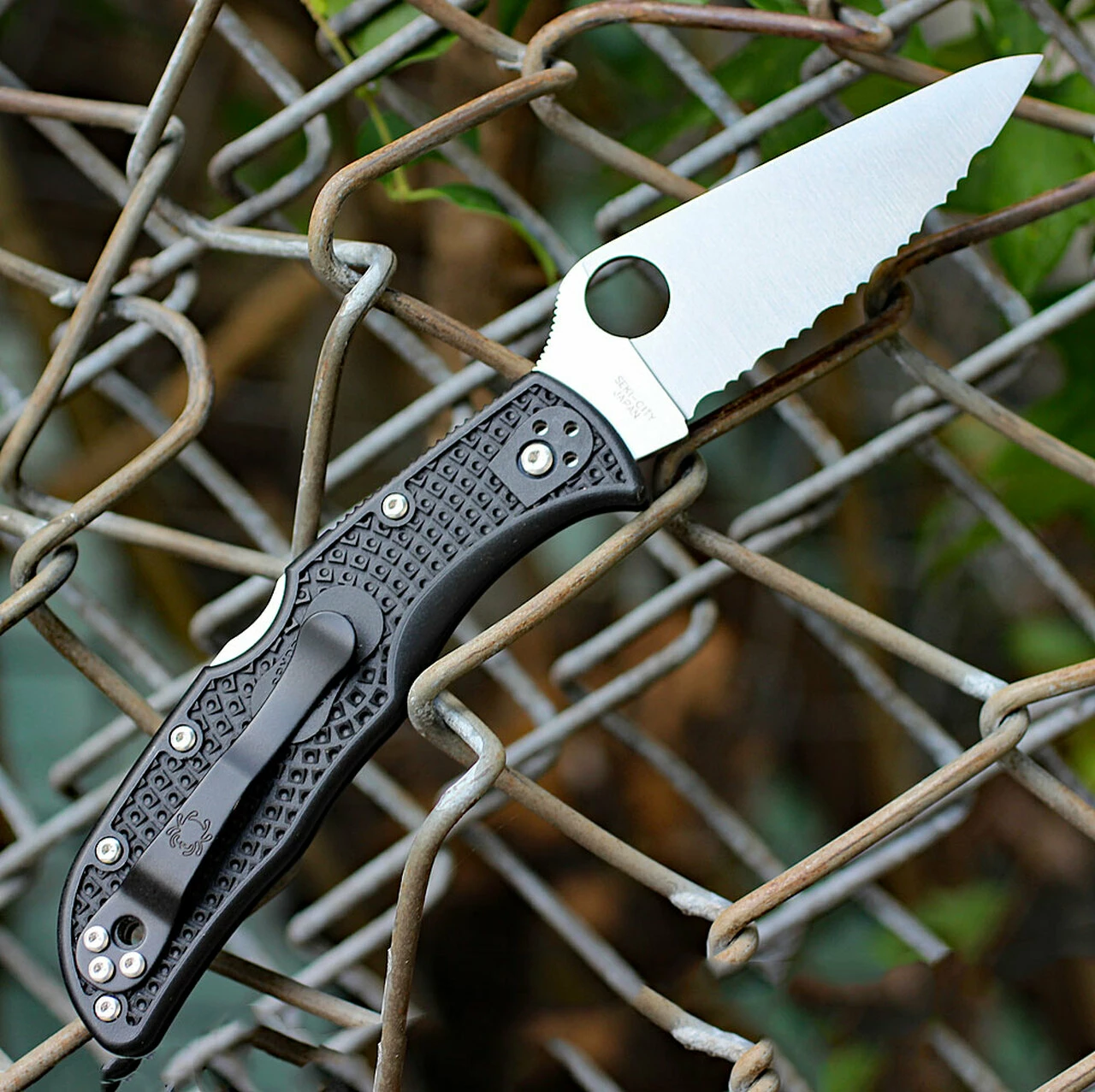 Spyderco Knives Spyderco Endela Lightweight C243SBK, 3.41" VG-10 Spyder Blade, Black FRN Handle 2 Spyderco Knives Spyderco Endela Lightweight C243SBK, 3.41" VG-10 Spyder Blade, Black FRN Handle - Image 2